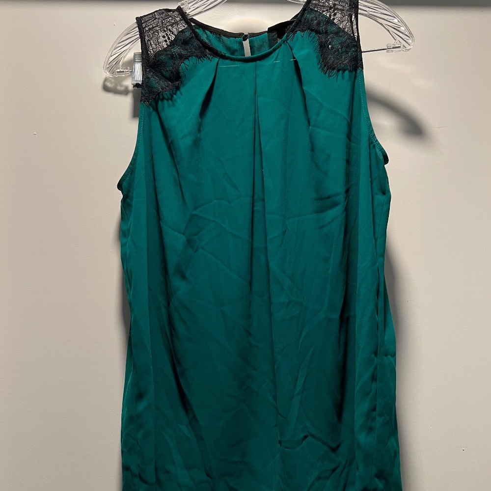 Green and lace top